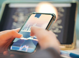 Investor checking transparent withdrawal and fund transfer process